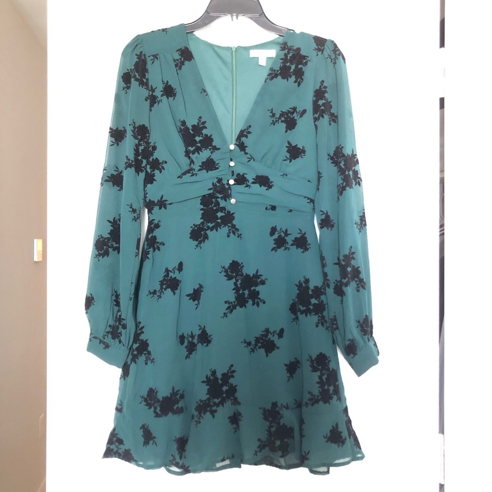 Gianni Bini emerald dress with velvet flowers